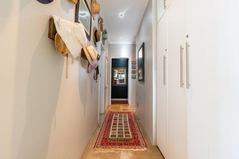 4 Bedroom Property for Sale in Linkside Western Cape